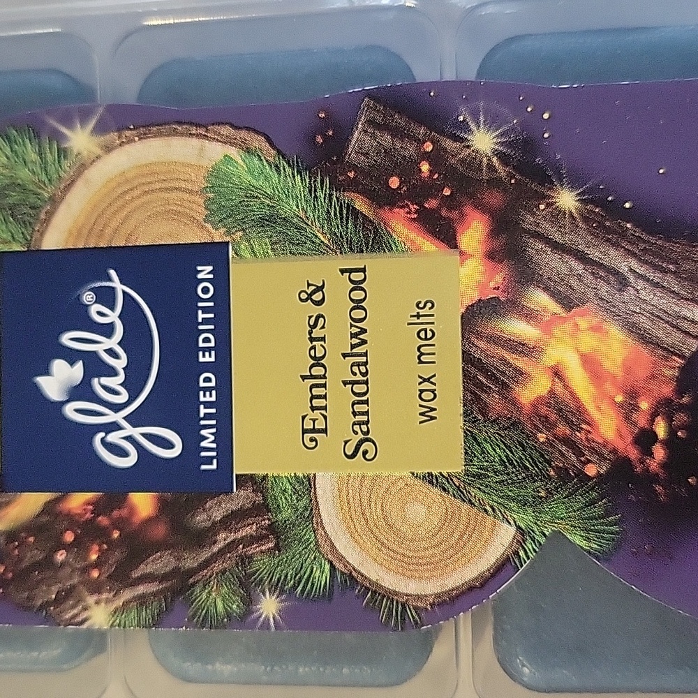 1 Glade Limited Edition Embers & Sandalwood Scented Wax Melts 8 Ct (.4 Oz) Tarts